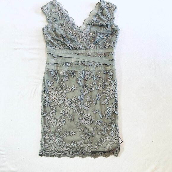 NWT Tadashi Shoji dress Women's 16 silver sequins cocktail evening cap sleeve - Picture 1 of 14